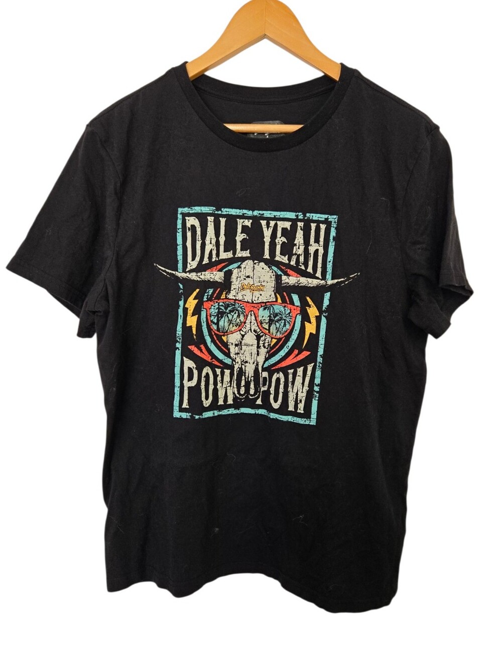 ✨ Dale Brisby x Rock & Roll Denim "Dale Yeah Pow Pow" Graphic Tee – Size Large ✨ - Picture 2 of 4